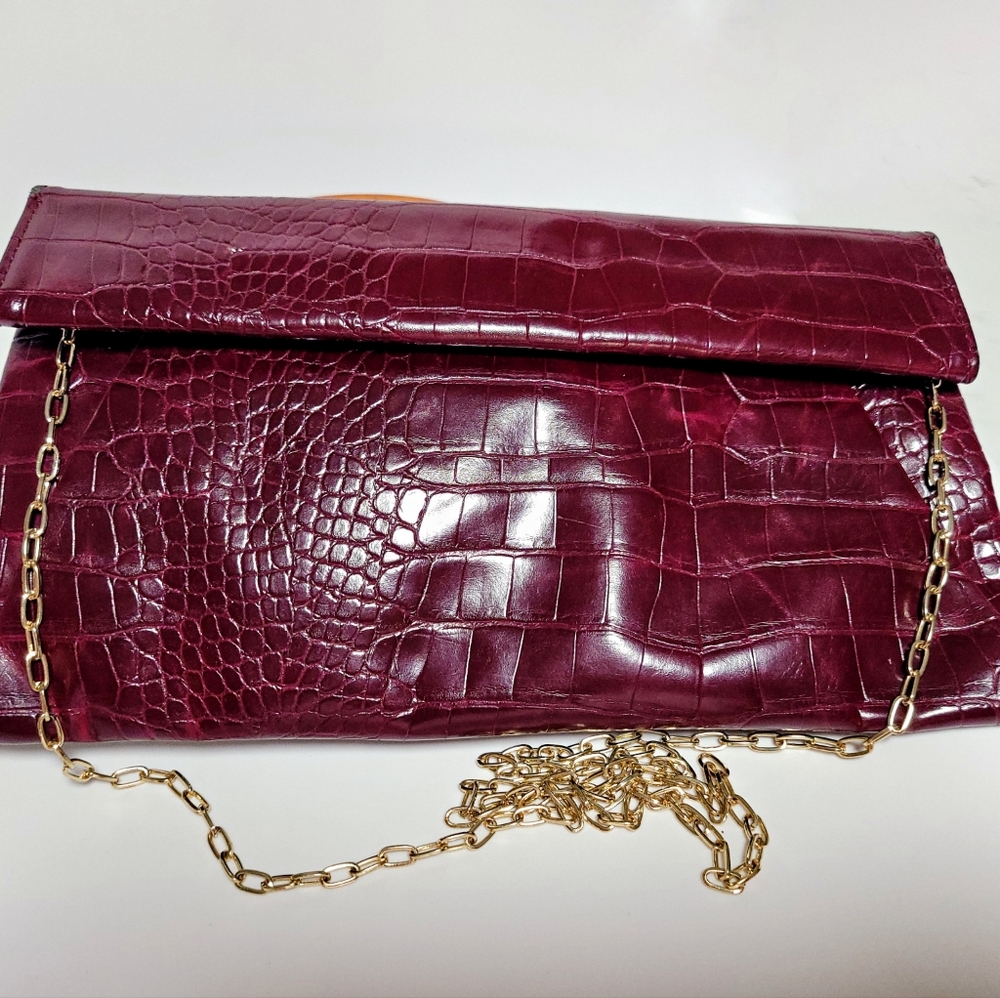 Urban Expressions Burgundy Croc Embossed Vegan Leather Crossbody/Clutch Bag